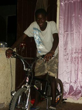 la c est moi avec mon nouveau vélo